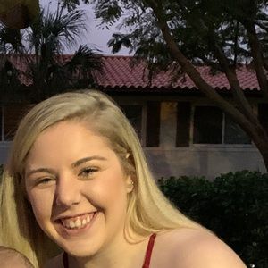 Meet your Posher, Carolinr